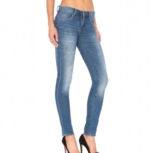 Anthropology Blank NYC Medium Wash Skinny Classique  Low rise  Size 27 NWT - Picture 2 of 9